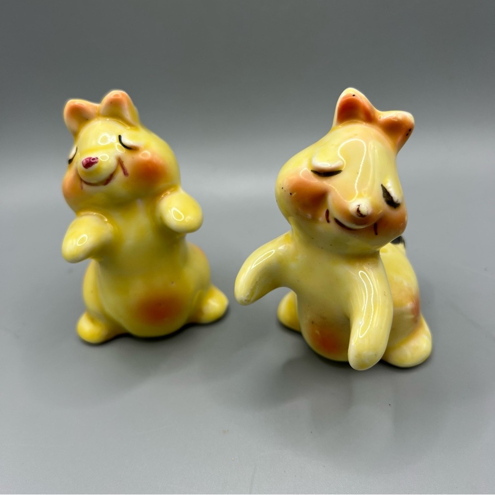 Vintage Van Tellingen Huggers Bunny Hug Salt & Pepper Shakers 1940's Yellow - Picture 5 of 8